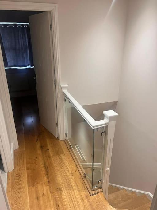 No 31 Floatheaven Apartment Thamesmead  Ngoại thất bức ảnh