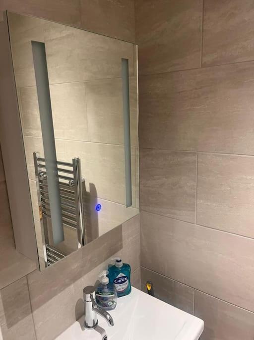 No 31 Floatheaven Apartment Thamesmead  Ngoại thất bức ảnh