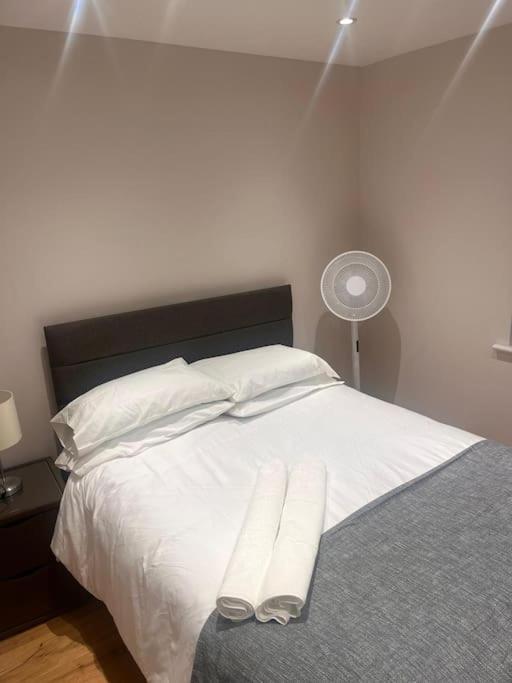 No 31 Floatheaven Apartment Thamesmead  Ngoại thất bức ảnh