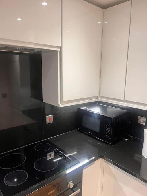 No 31 Floatheaven Apartment Thamesmead  Ngoại thất bức ảnh